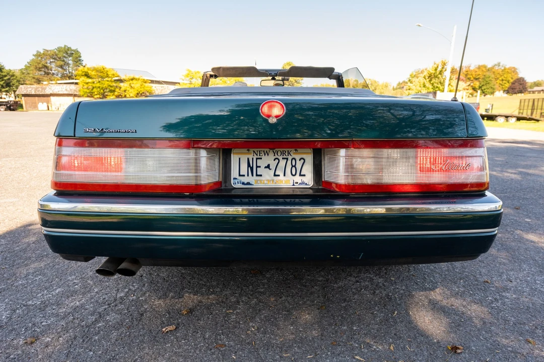 1993 Cadillac Allante - Image 25 of 31