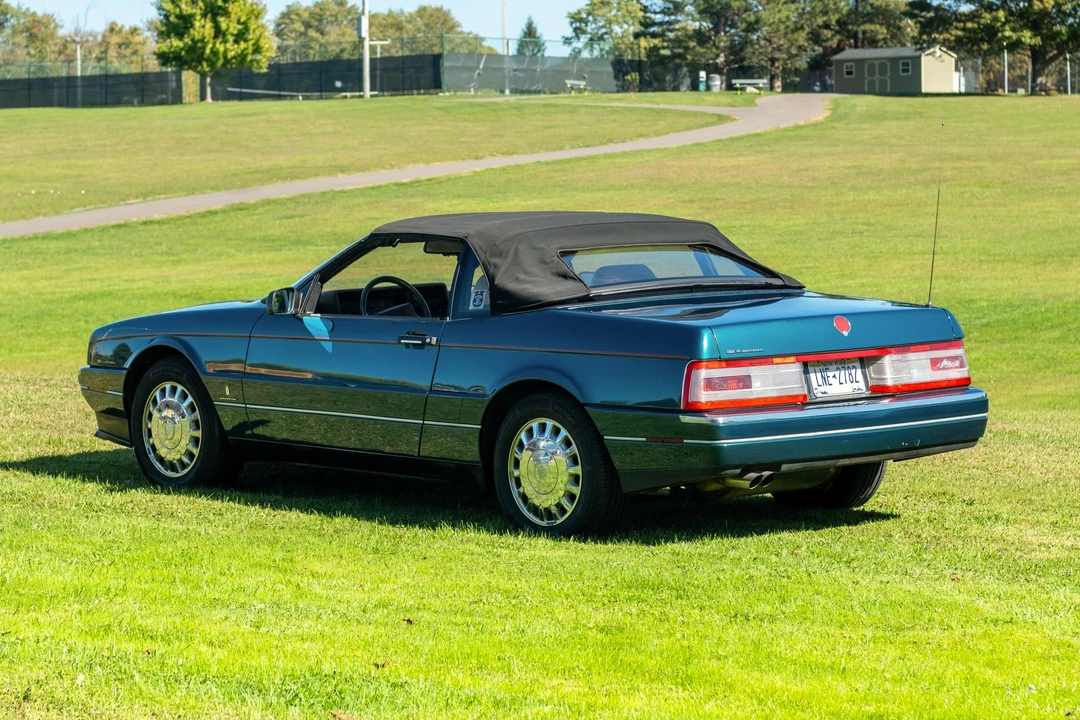 1993 Cadillac Allante - Image 14 of 31