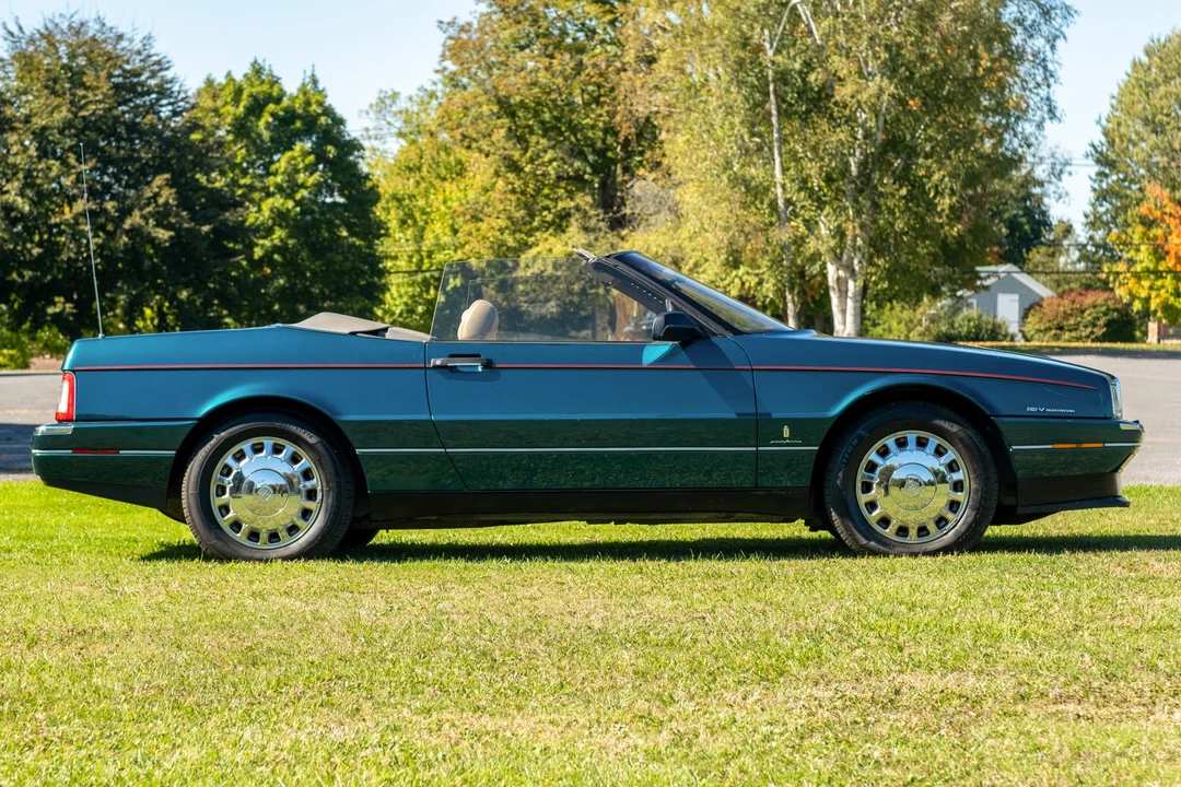 1993 Cadillac Allante - Image 4 of 31
