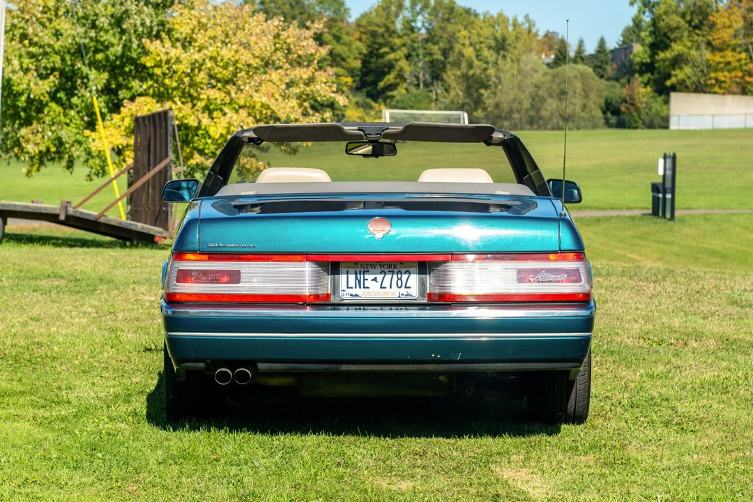 1993 Cadillac Allante - Image 5 of 31