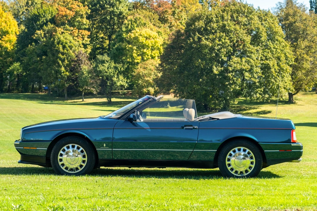 1993 Cadillac Allante - Image 7 of 31