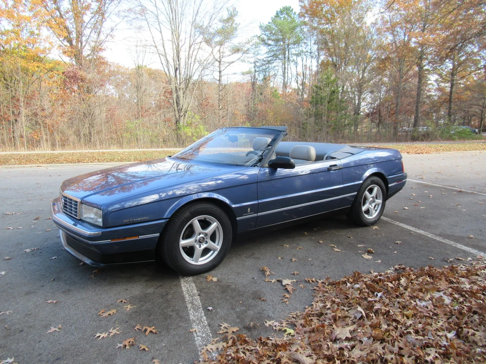 1993 Cadillac Allante - Image 18 of 31