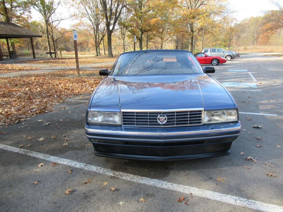 1993 Cadillac Allante - Image 4 of 31
