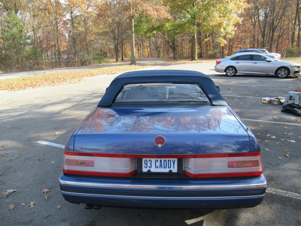 1993 Cadillac Allante - Image 14 of 31
