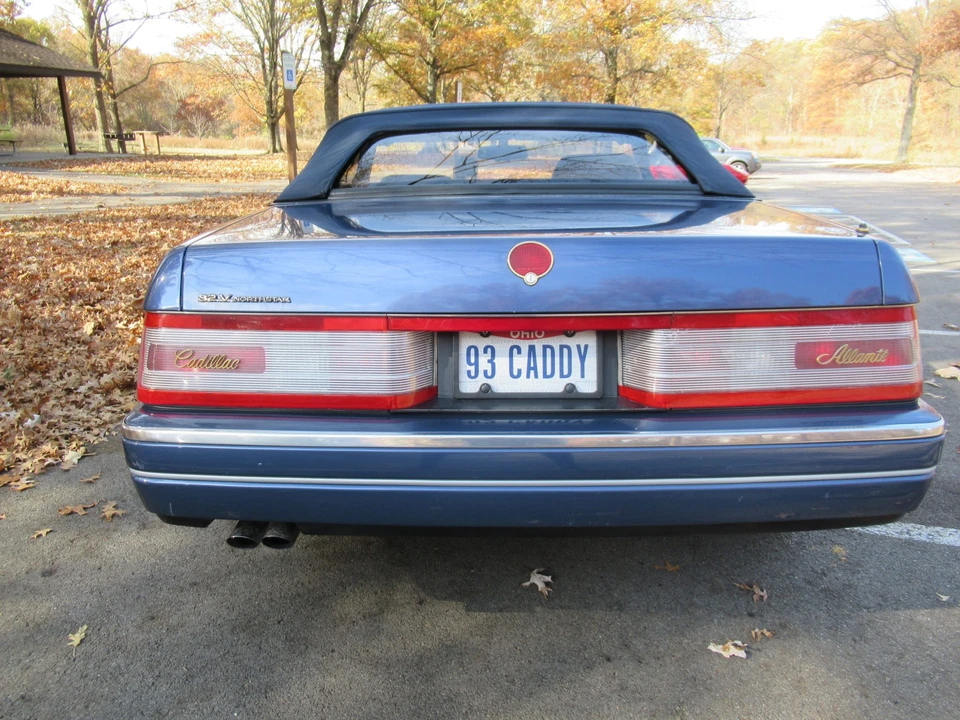 1993 Cadillac Allante - Image 12 of 31