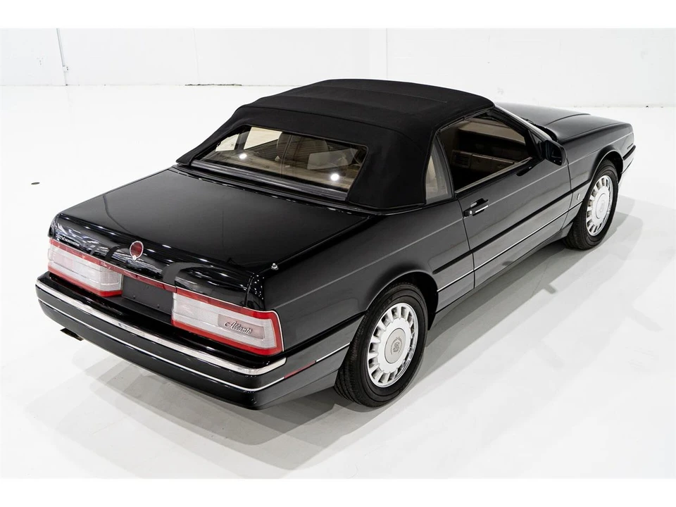 1993 Cadillac Allante - Image 25 of 31