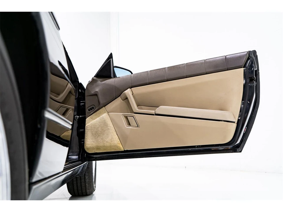 1993 Cadillac Allante - Image 10 of 31