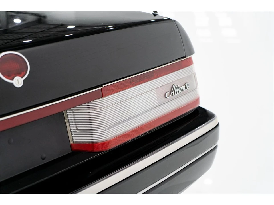 1993 Cadillac Allante - Image 6 of 31