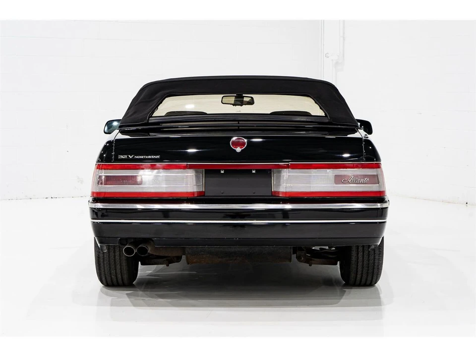 1993 Cadillac Allante - Image 23 of 31