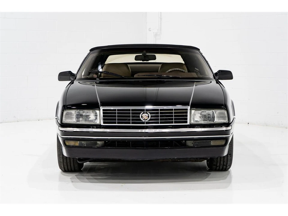 1993 Cadillac Allante - Image 3 of 31