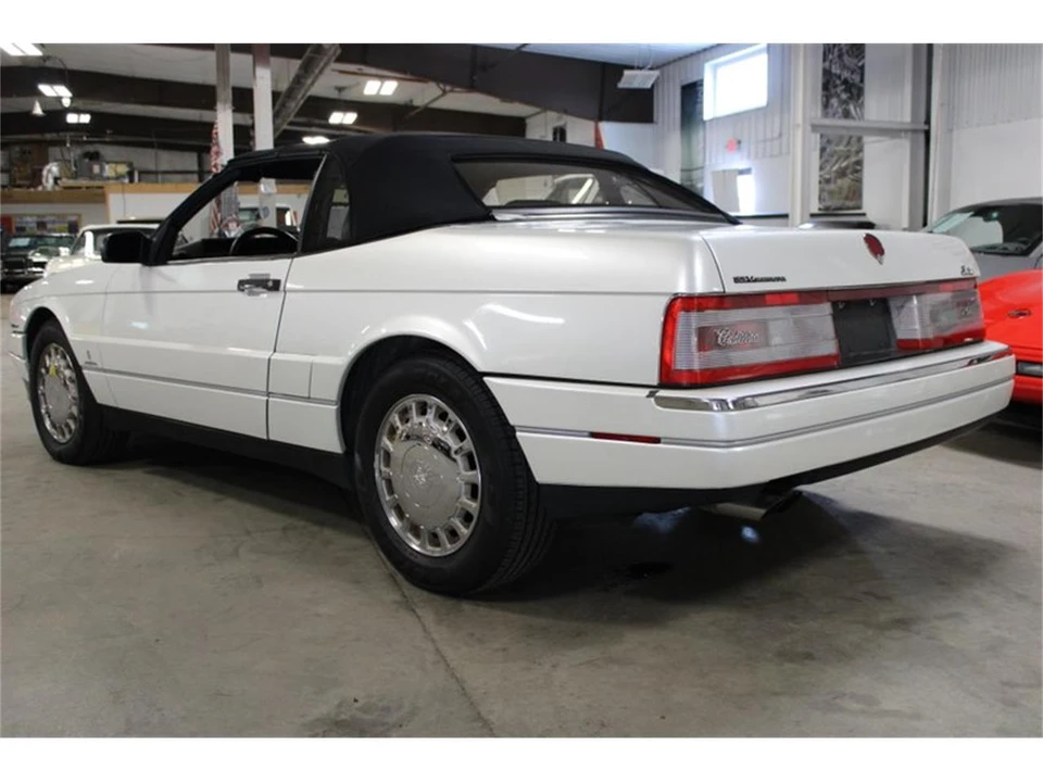 1993 Cadillac Allante - Image 4 of 31