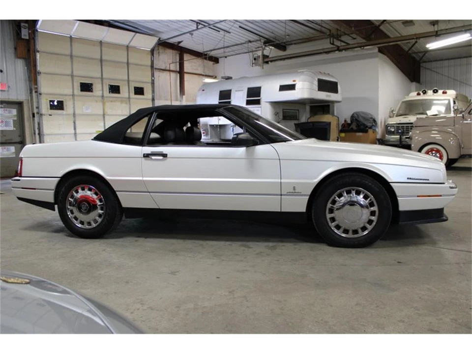 1993 Cadillac Allante - Image 7 of 31
