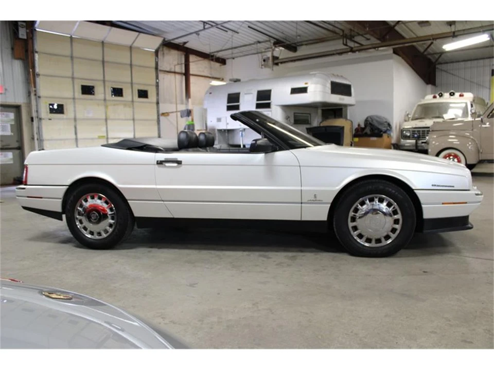 1993 Cadillac Allante - Image 29 of 31
