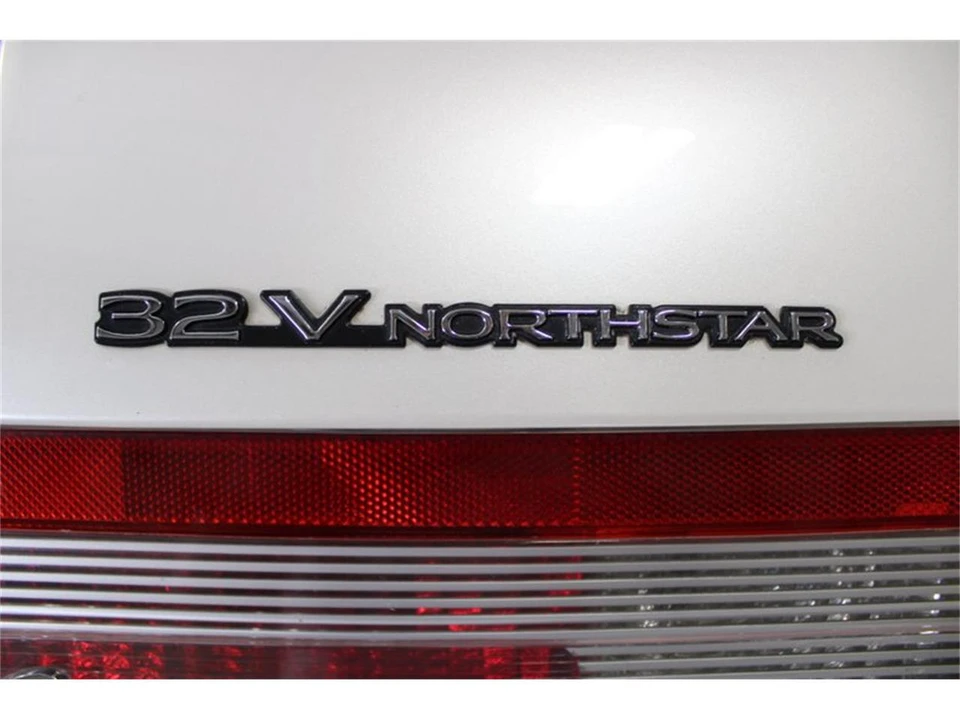 1993 Cadillac Allante - Image 14 of 31