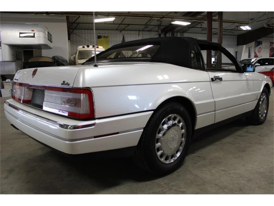 1993 Cadillac Allante - Image 6 of 31