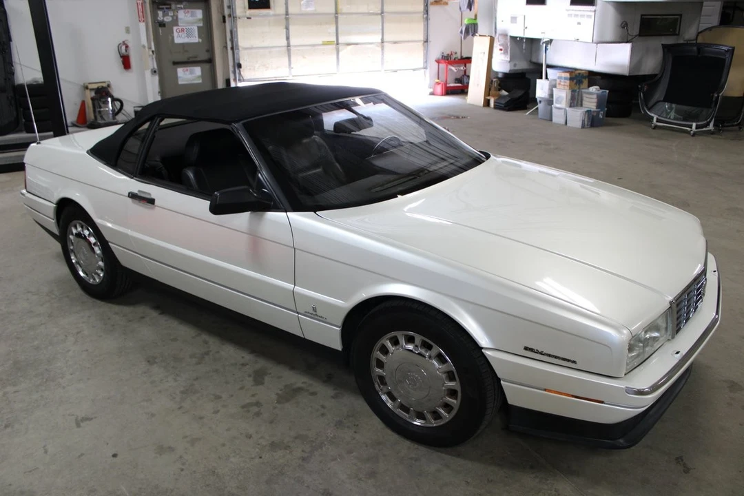 1993 Cadillac Allante - Image 18 of 31