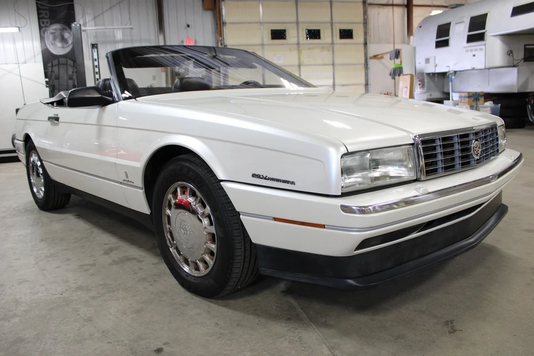 1993 Cadillac Allante - Image 30 of 31