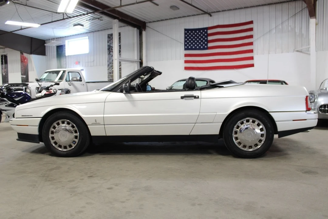 1993 Cadillac Allante - Image 25 of 31