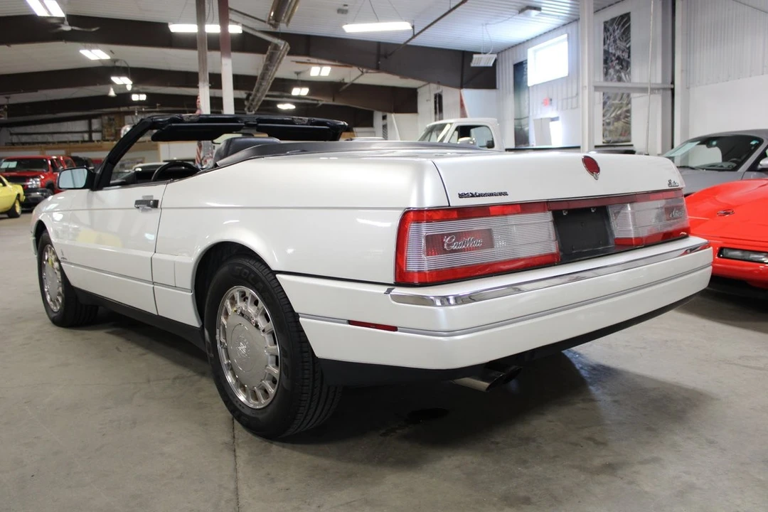 1993 Cadillac Allante - Image 26 of 31