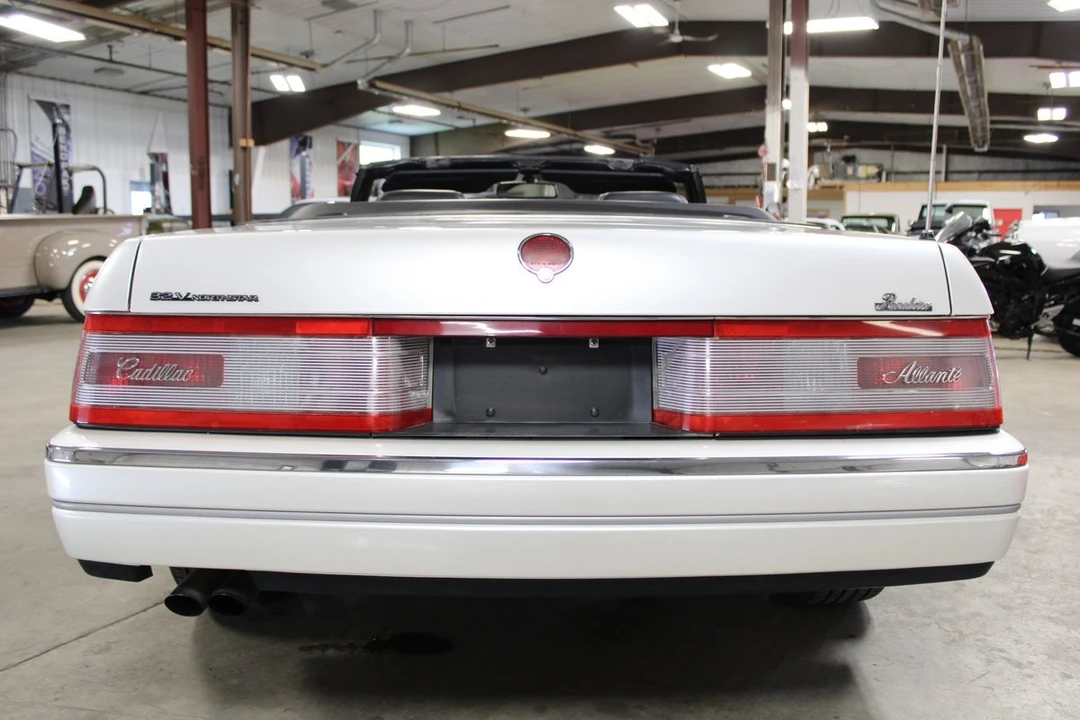 1993 Cadillac Allante - Image 27 of 31