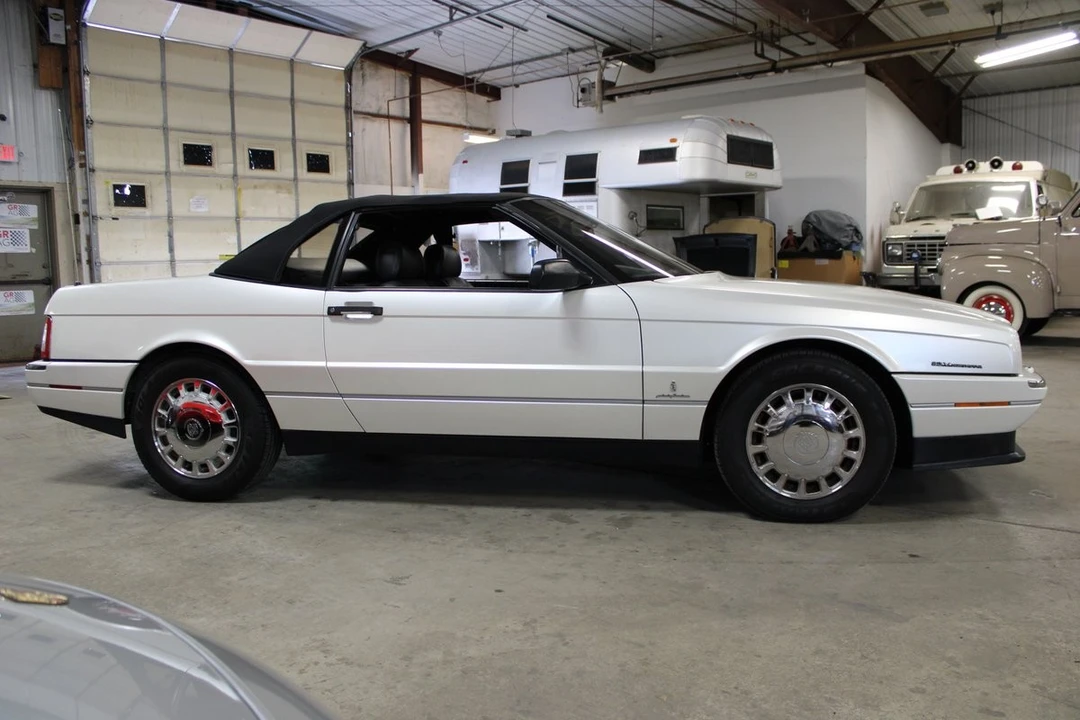 1993 Cadillac Allante - Image 7 of 31