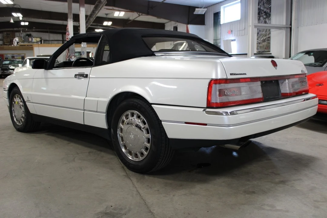 1993 Cadillac Allante - Image 4 of 31