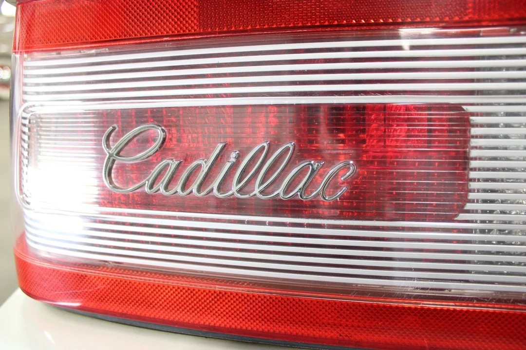 1993 Cadillac Allante - Image 15 of 31