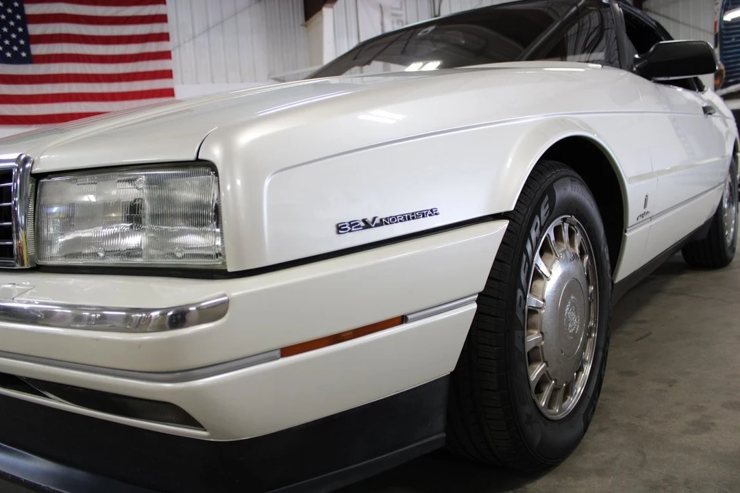 1993 Cadillac Allante - Image 10 of 31