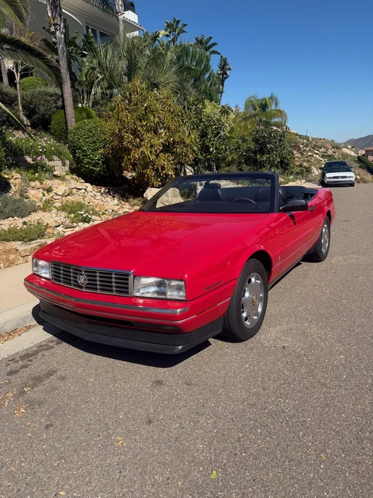 1993 Cadillac Allante - Image 2 of 31