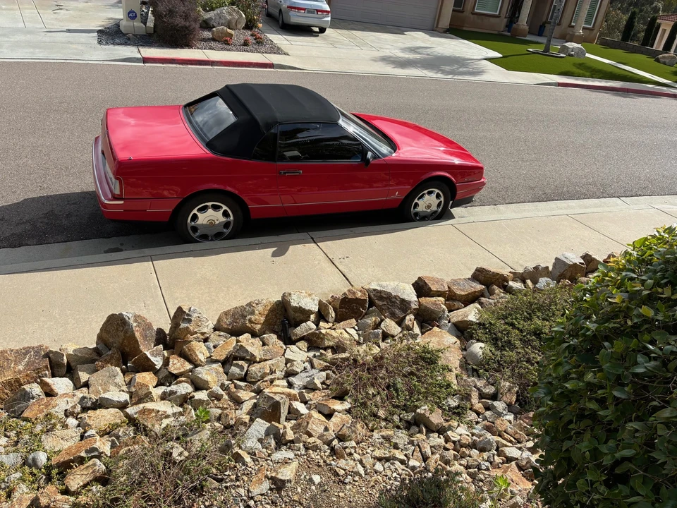 1993 Cadillac Allante - Image 11 of 31