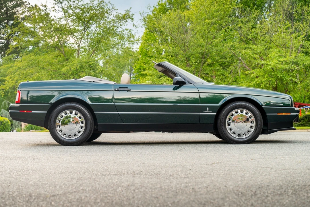 1993 Cadillac Allante - Image 7 of 31