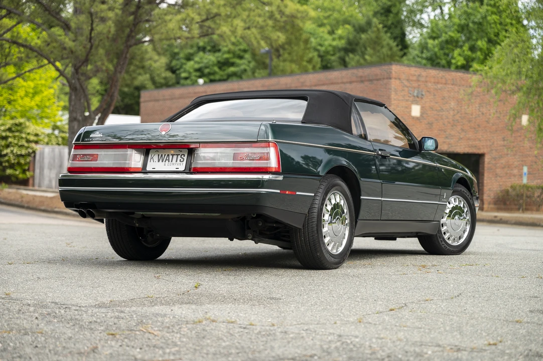 1993 Cadillac Allante - Image 22 of 31