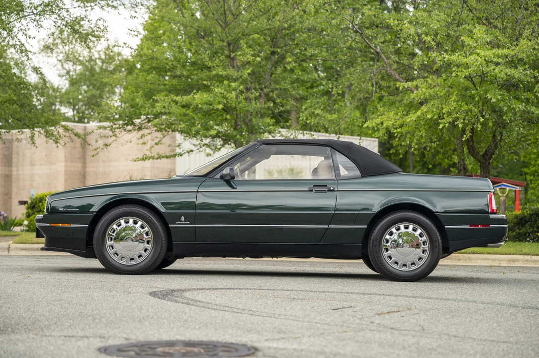 1993 Cadillac Allante - Image 26 of 31