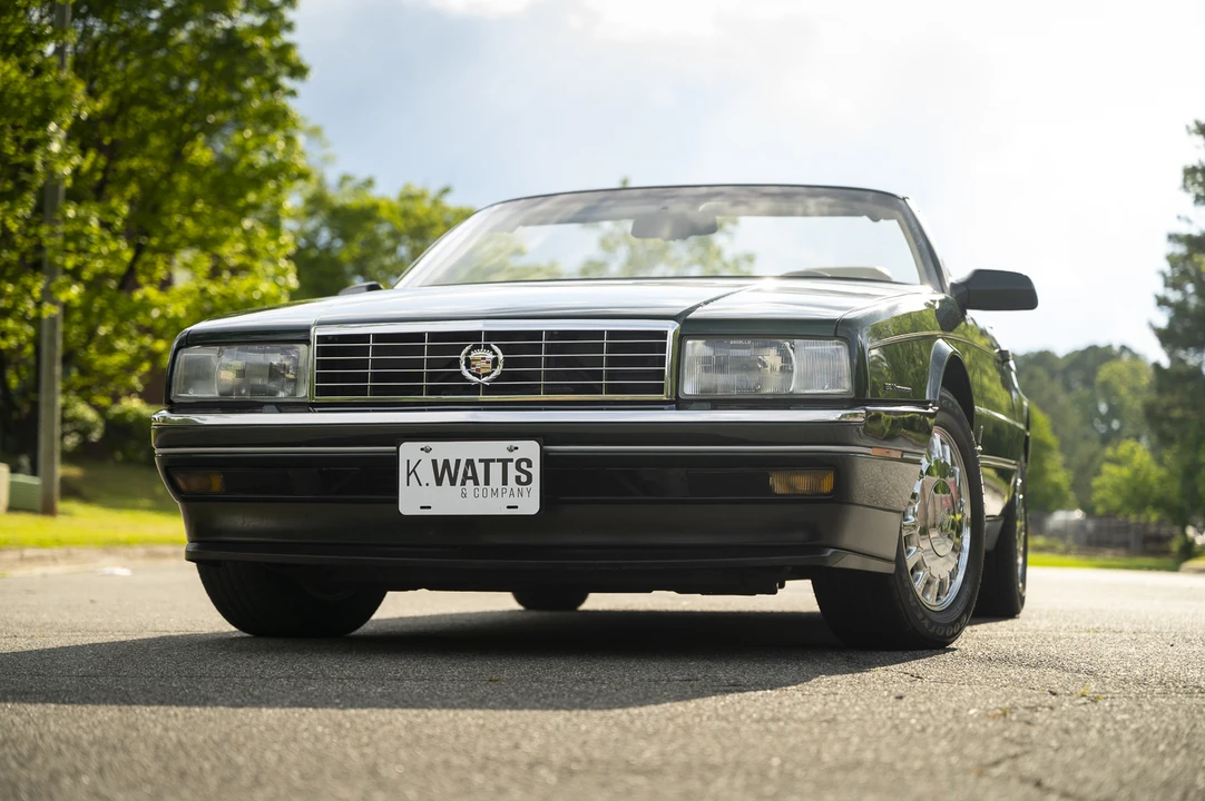 1993 Cadillac Allante - Image 2 of 31