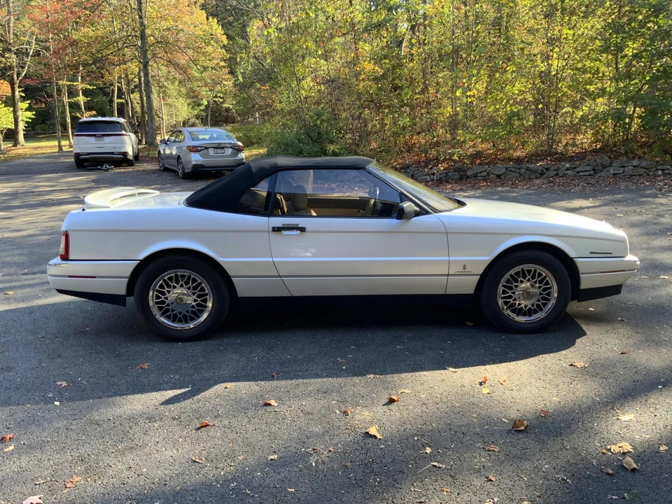 1993 Cadillac Allante - Image 8 of 31