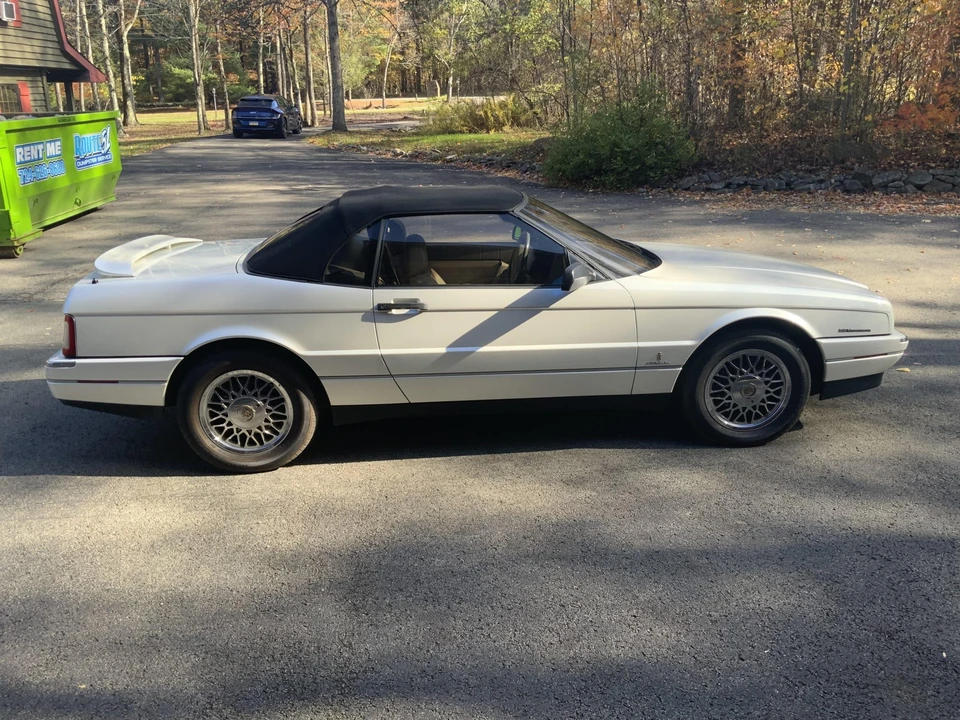 1993 Cadillac Allante - Image 9 of 31