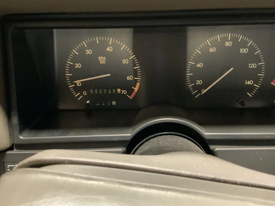 1993 Cadillac Allante - Image 30 of 31