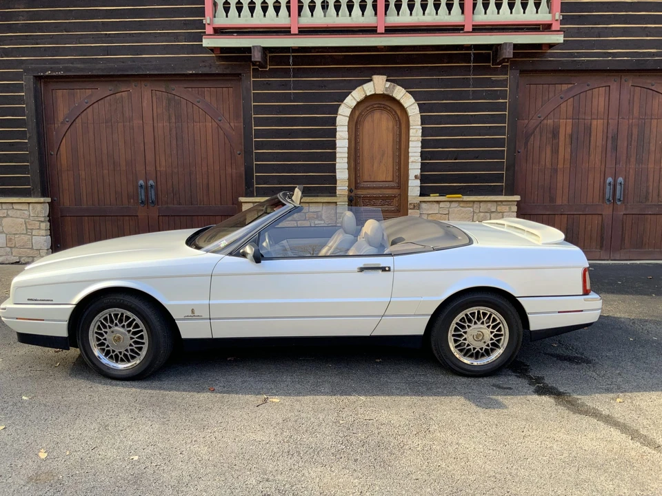 1993 Cadillac Allante - Image 17 of 31