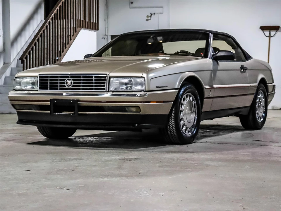 1993 Cadillac Allante - Image 2 of 31