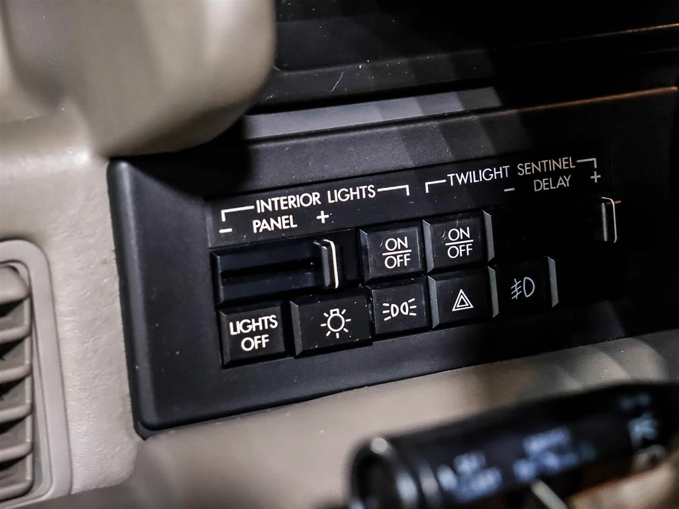 1993 Cadillac Allante - Image 30 of 31