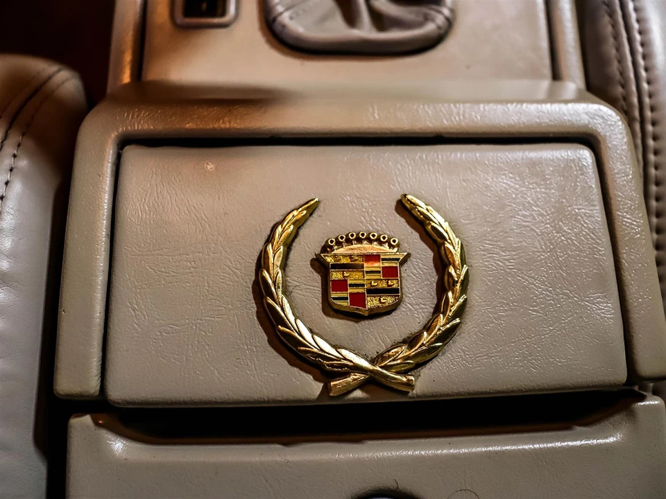 1993 Cadillac Allante - Image 17 of 31