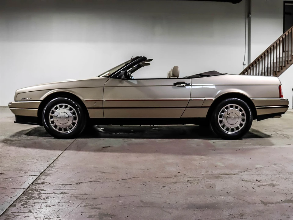 1993 Cadillac Allante - Image 8 of 31