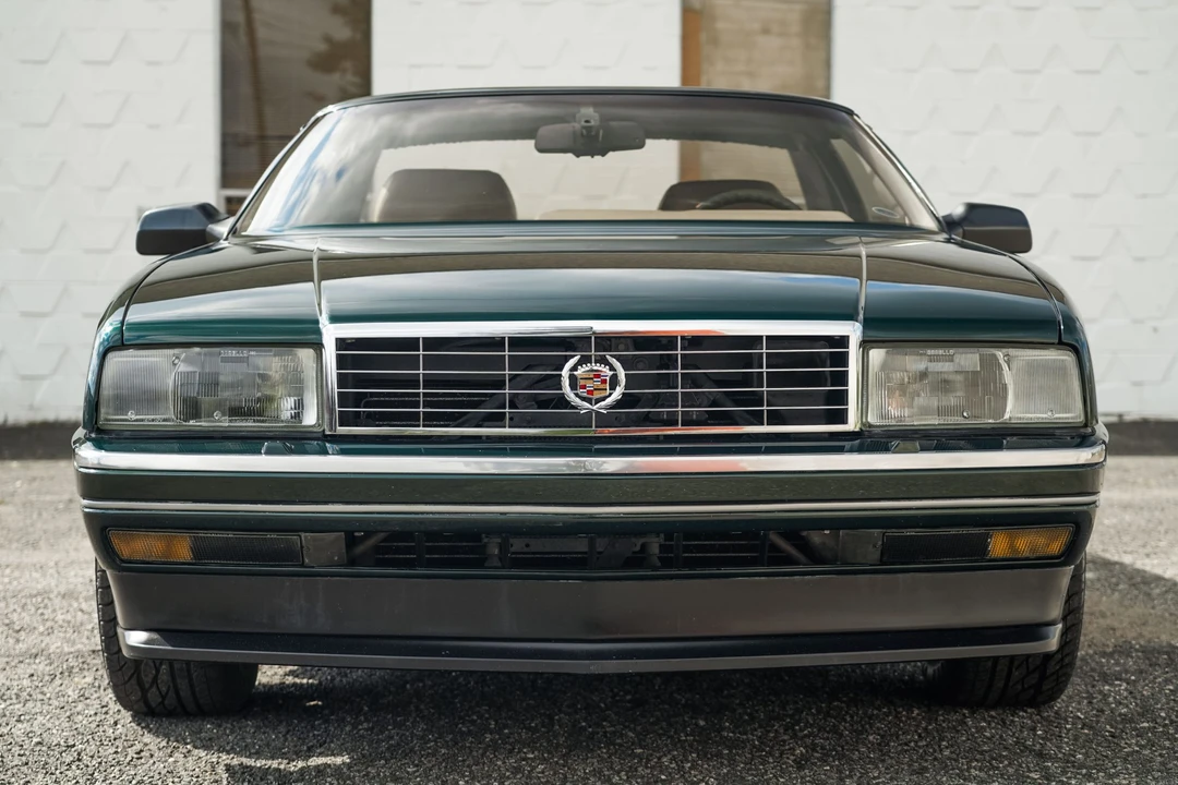 1993 Cadillac Allante - Image 10 of 31