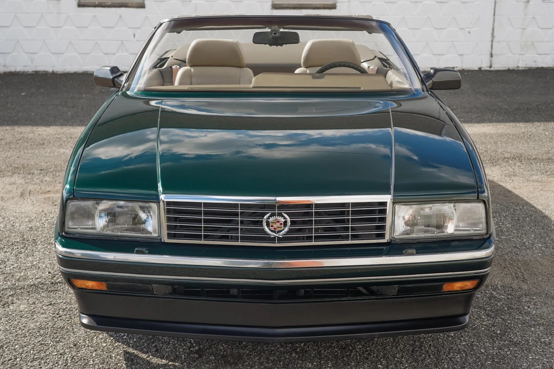 1993 Cadillac Allante - Image 9 of 31