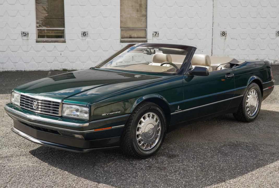 1993 Cadillac Allante - Image 12 of 31