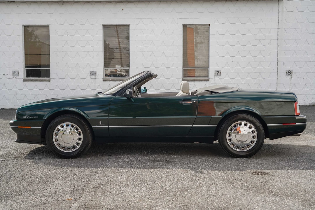 1993 Cadillac Allante - Image 15 of 31