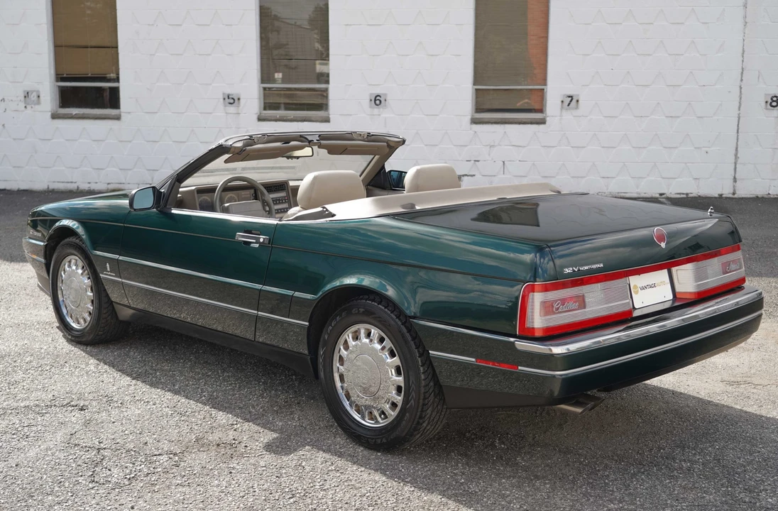 1993 Cadillac Allante - Image 18 of 31