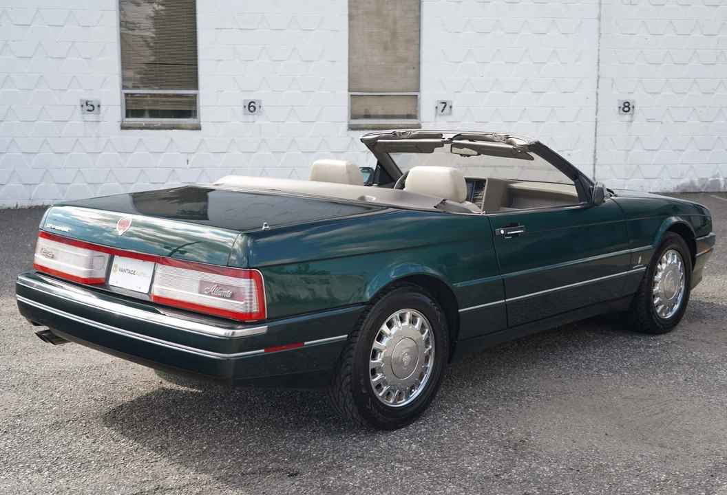 1993 Cadillac Allante - Image 23 of 31