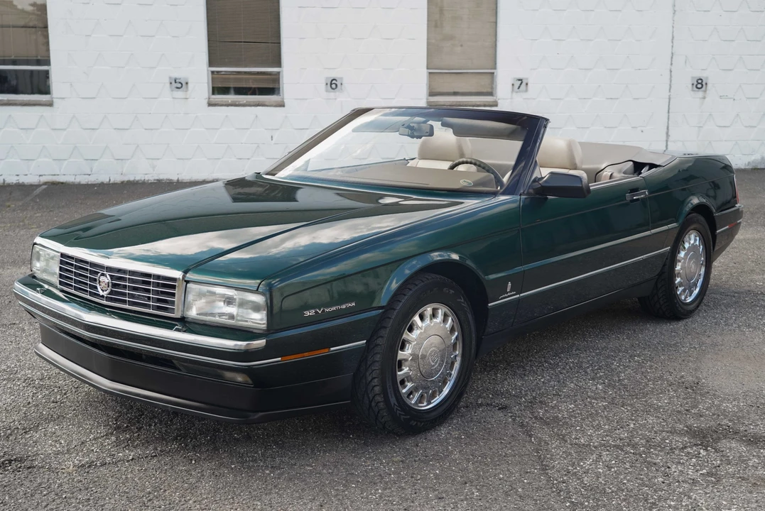 1993 Cadillac Allante - Image 11 of 31