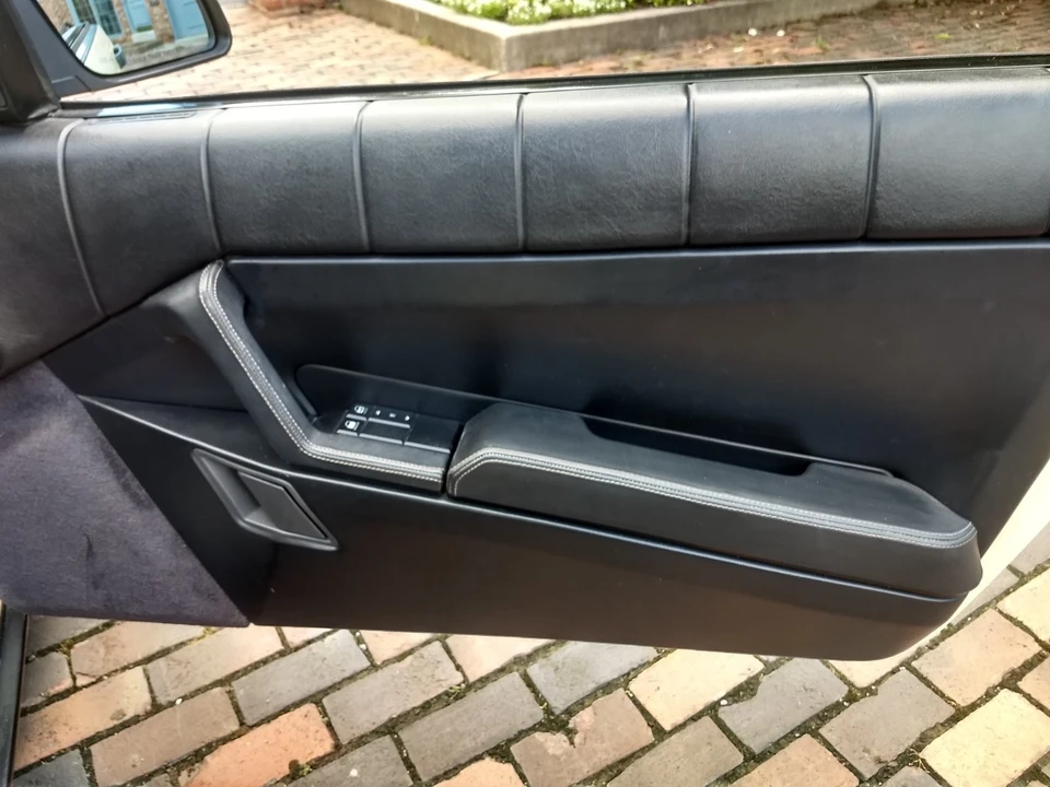 1993 Cadillac Allante - Image 20 of 31
